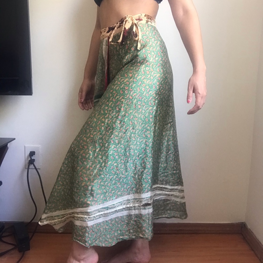 Silk Reversible Tie Skirt - Picture 2 of 3